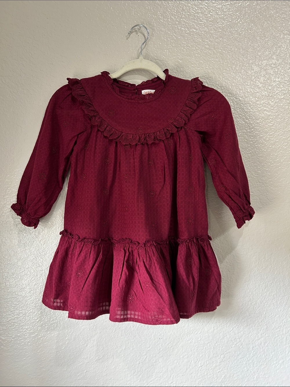 Cat & Jack Girls Sz 5T Maroon Textured Ruffle Neck Dress Ruffle Lagenlook boho